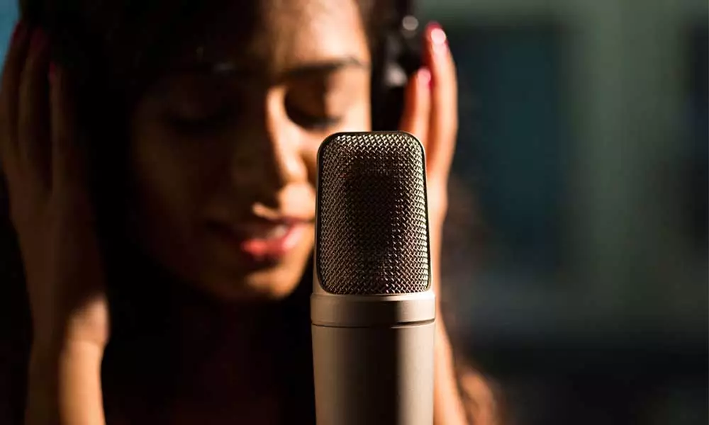 10 Must-Have Home Recording Studio Equipment’s for the Beginners