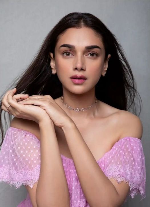 Aditi Rao Hydari Wiki, Age, Boyfriend, Husband, Family, Biography & More