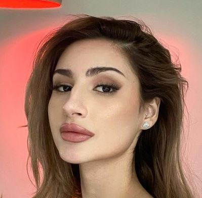 Tanya Pardazi Bio, Religion, Iranian, Family, Boyfriend