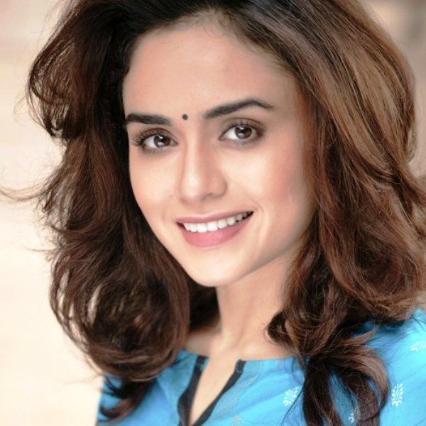 Amruta Khanvilkar