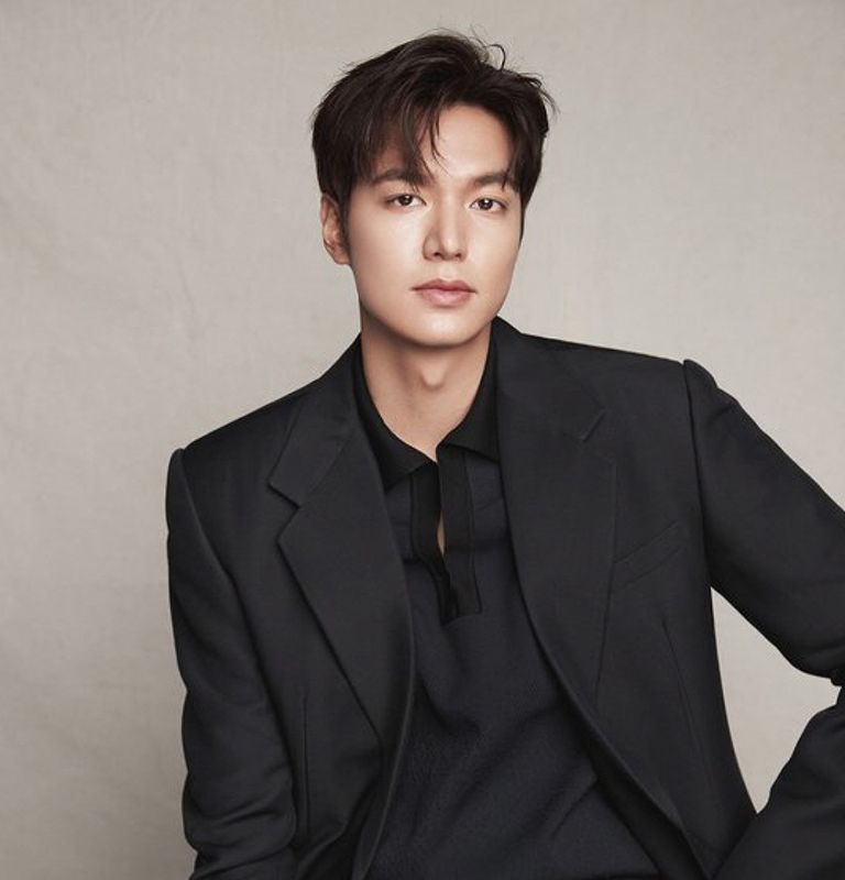 Lee Min-ho Wiki, Age, Height, Girlfriend, Wife, Family, Biography ...