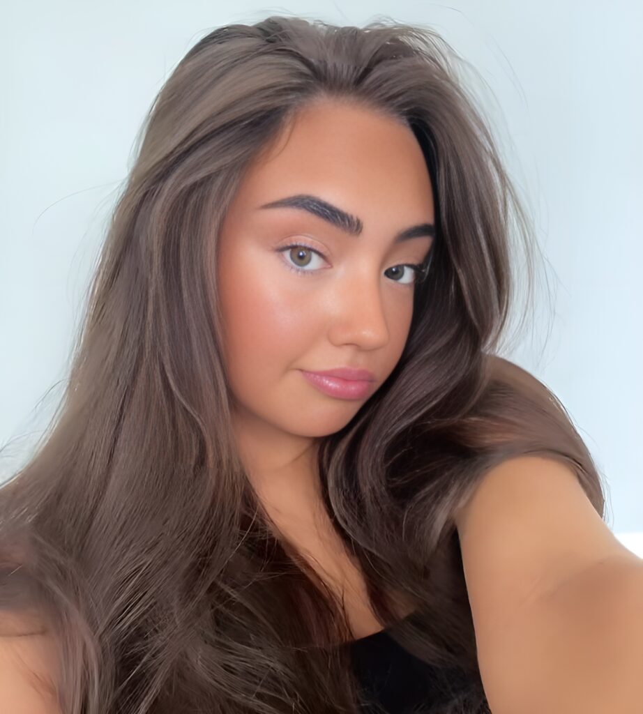 Olivia Sparkes (Influencer) Age, Wiki, Biography, Family, Ethnicity, Net Worth and More