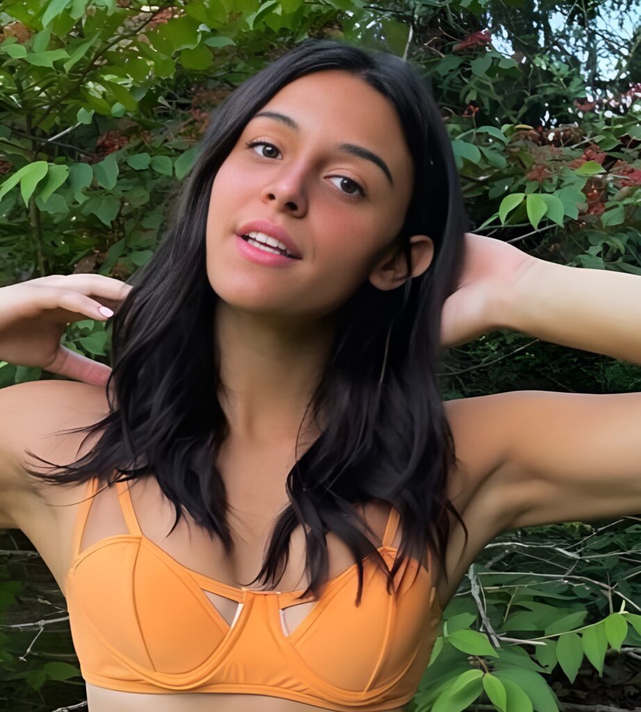 Sophia Garapetian (Influencer) Age, Wiki, Biography, Family, Ethnicity, Net Worth and More