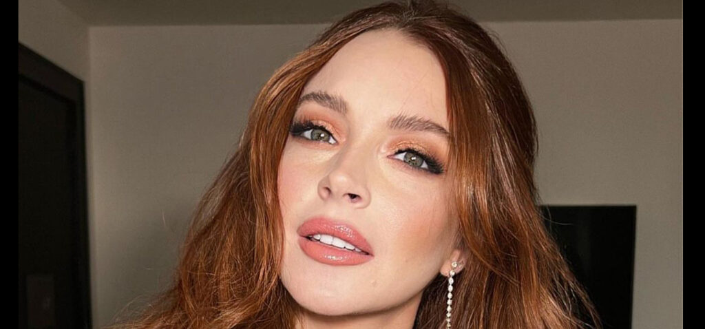 Pregnant Lindsay Lohan Flaunts Nursery In New Maternity Photos