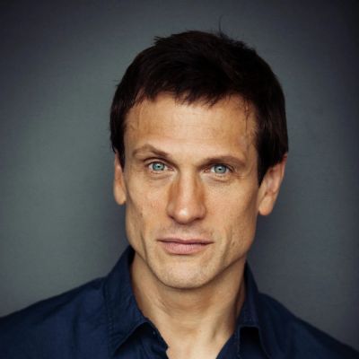 Simon Merrells