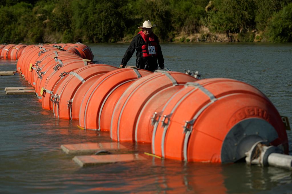 Texas can keep Rio Grande floating barriers for now,  appeals court rules