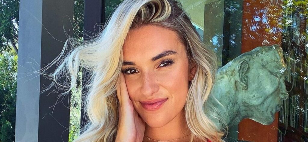 Volleyball Star Kayla Simmons In Plunging Swimsuit Says ‘Happy Monday’