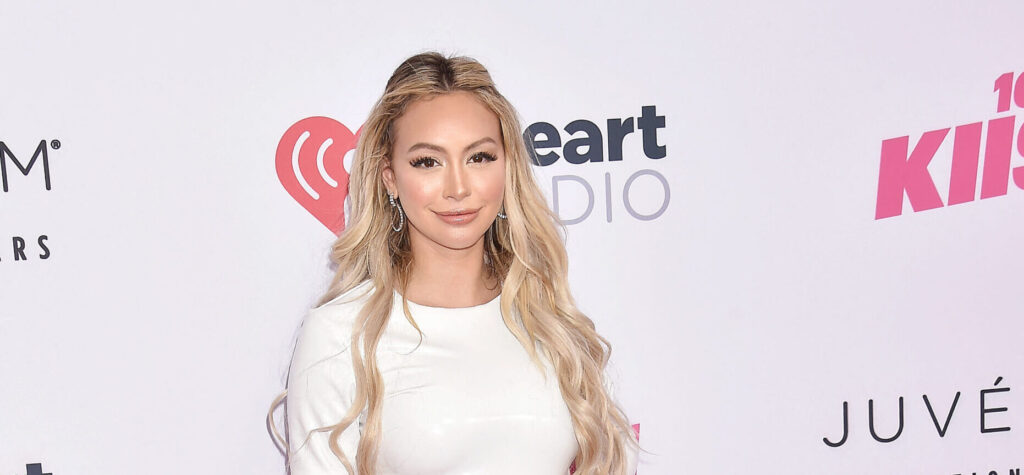 ‘Bachelor’ Alum Corinne Olympios Is A ‘Badie’ In White Lingerie