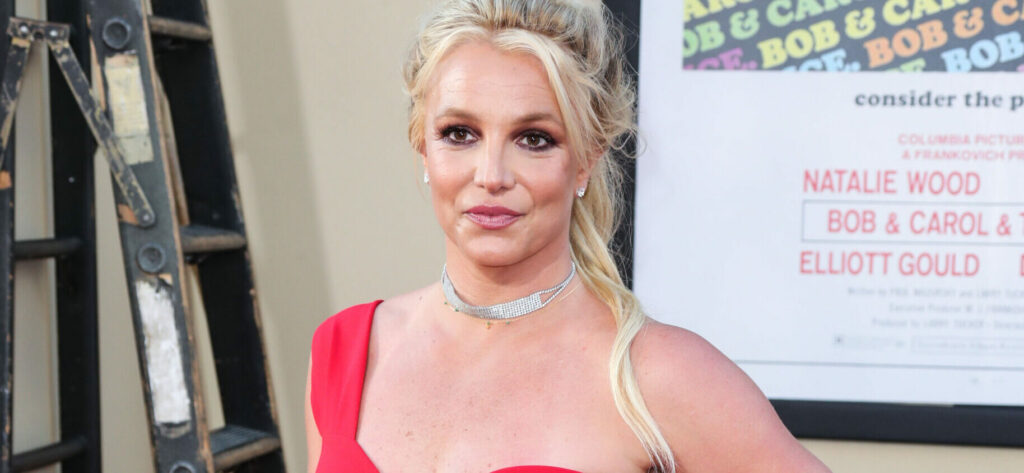 Britney Spears Dances In A Bikini Instead Of Performing In Glastonbury