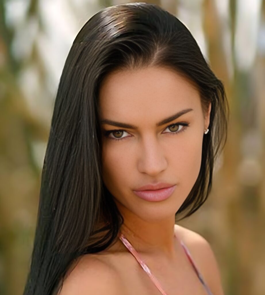 Charlie Riina (Actress) Wikipedia, Age, Height, Videos, Biography, Boyfriend and More