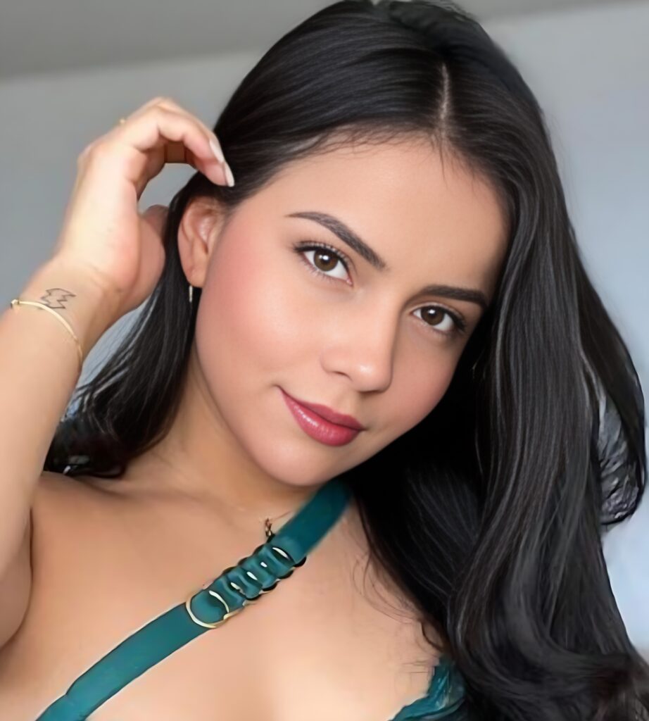 Aida Cortes (Actress) Wiki, Age, Ethnicity, Biography, Boyfriend, Photos, Videos & More