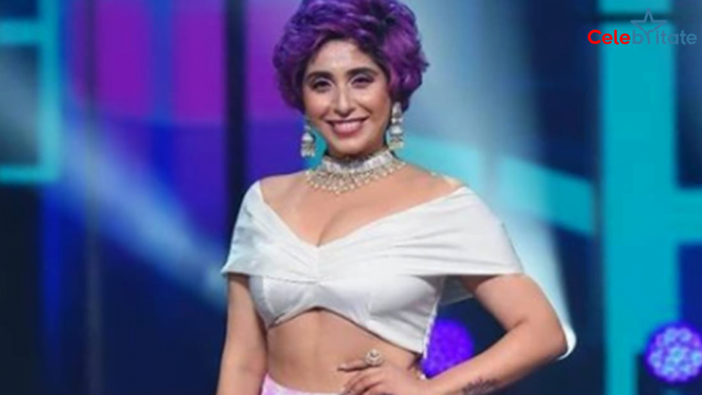 Neha Bhasin Biography, Age, Birth & Family, Career, Physical Status