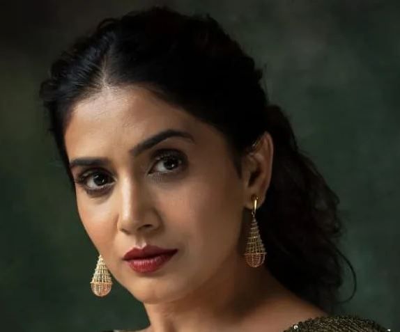 Sonali Kulkarni