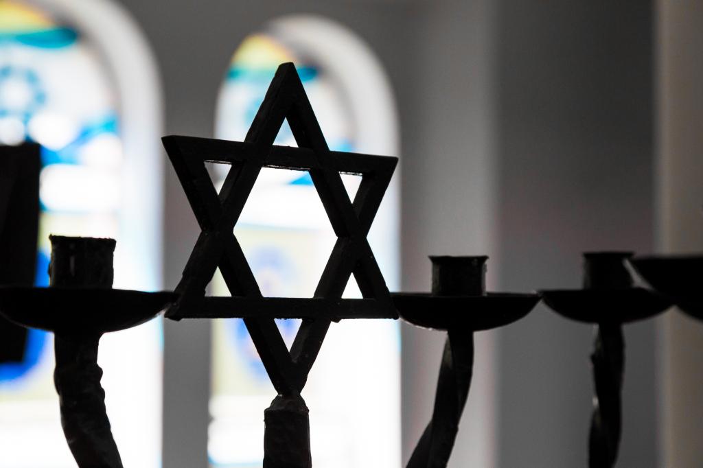 Student told to hide Jewish star on GWU campus as antisemitic violence booms