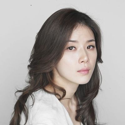 Lee Bo-young- Wiki, Age, Height, Net Worth, Husband, Ethnicity