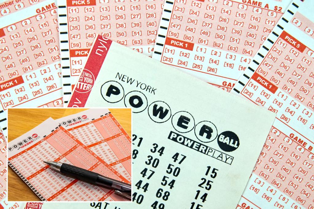 Powerball jackpot rises to estimated $685M after no winner in Christmas Day drawing