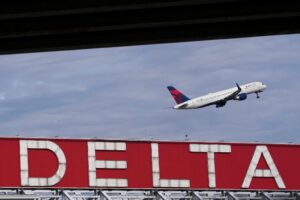 Delta Boeing 757 Airplane Loses Tire Moments Before Takeoff In Atlanta ...