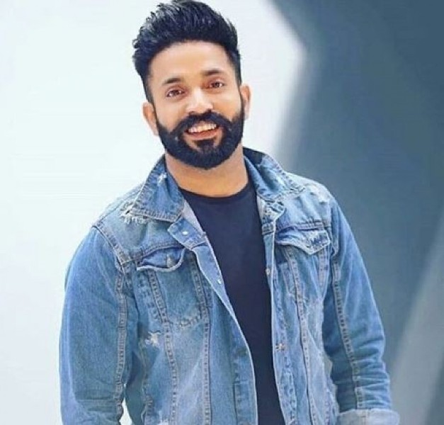 Dilpreet Dhillon smiling