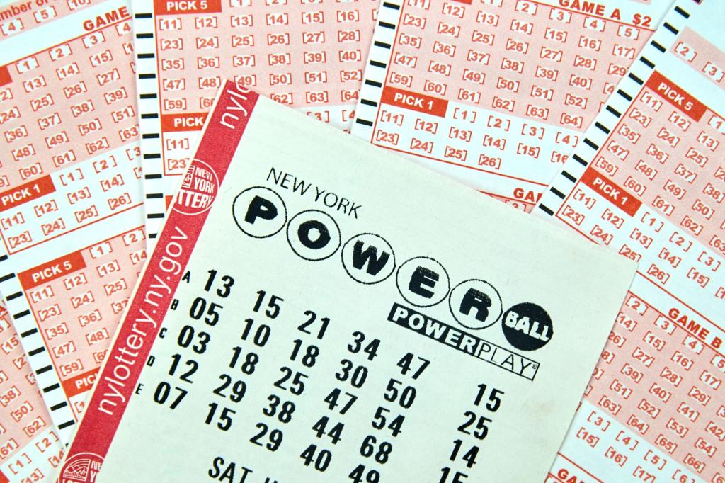 Powerball jackpot swells to $810 million for New Year’s Day drawing