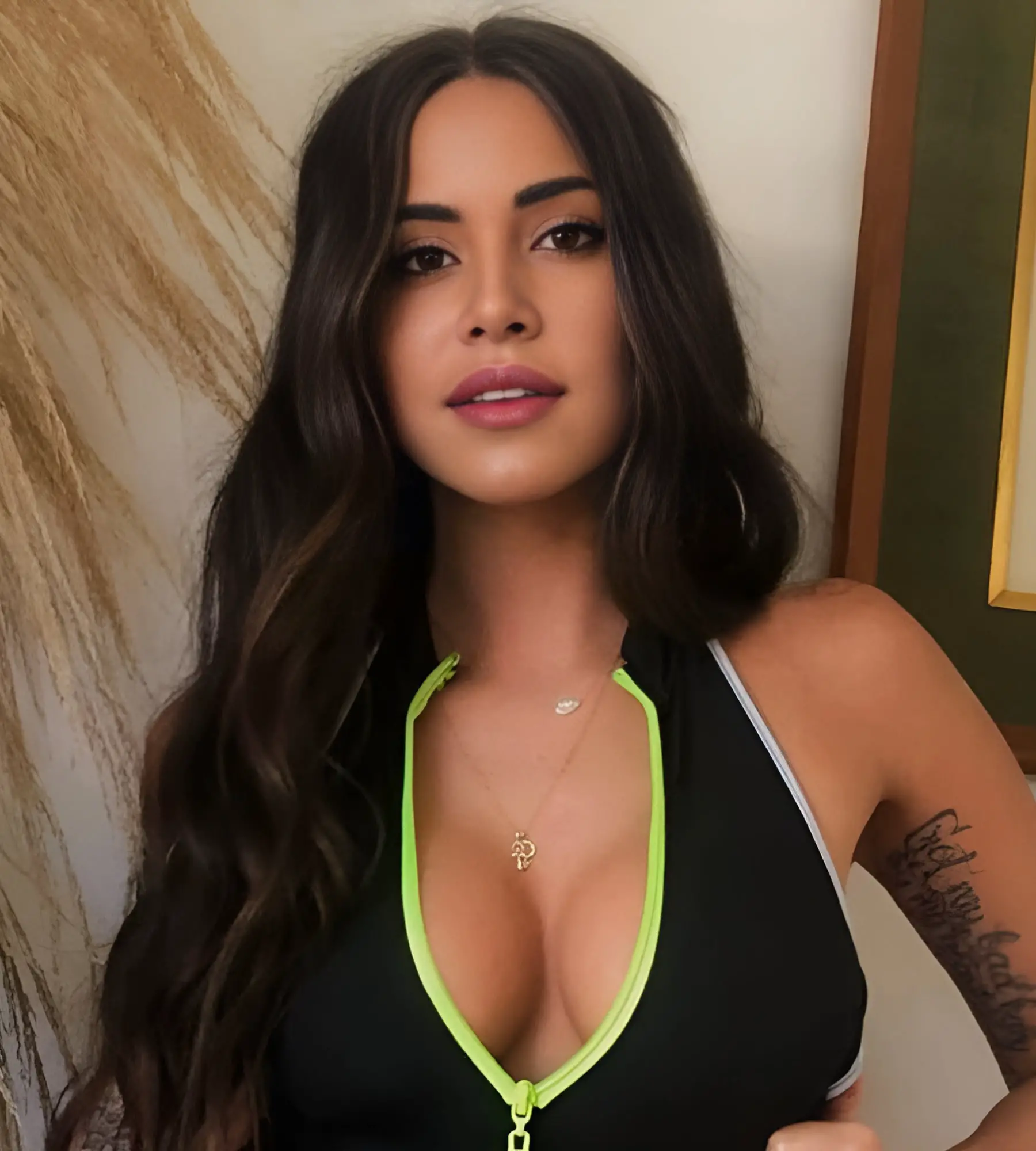 Suttin (Model) Age, Height, Weight, Wiki, Biography, Boyfriend, Ethnicity and More