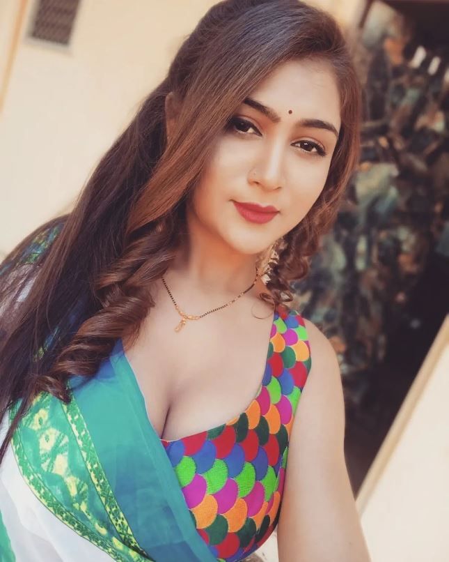 Hiral Radadiya in Indian Saree