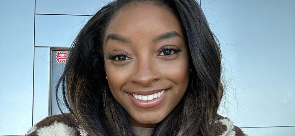 Simone Biles Confirms Her ‘Dress Code’ Is A ‘Bikini’ In Hawaii