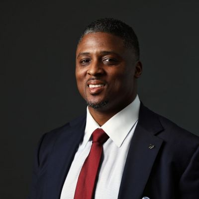 Warrick Dunn Wife: Who Is He Married To? Explore His Relationship