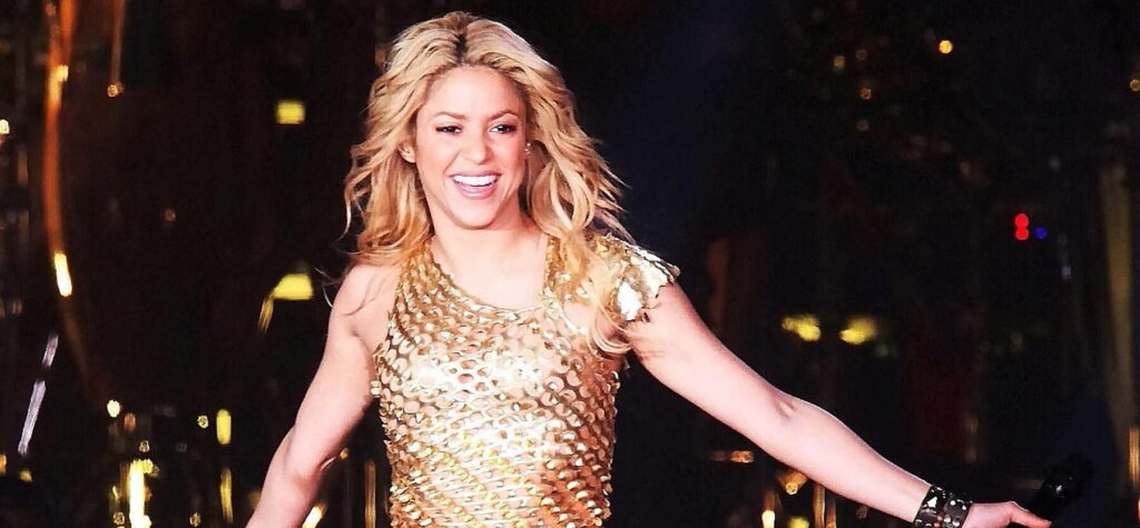 Shakira Hangs With Gerard Piqué's Mother Amid Custody Battle