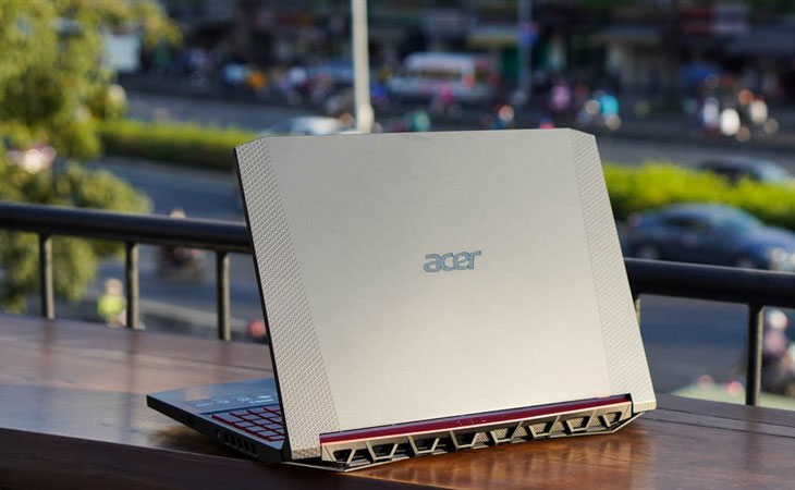 Đánh giá laptop Acer Nitro 5 2019. Có nên mua chiếc laptop gaming này?