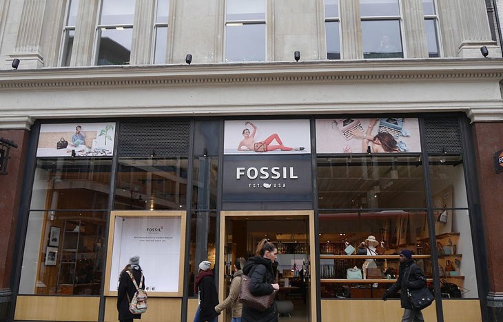 Fossil Group hiện đang sở hữu toàn quyền 6 thương hiệu đồng hồ thời trang làm chủ thị trường Bắc Mỹ