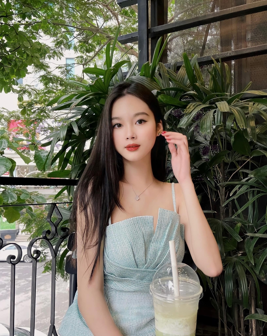 Hot girl Trần Hà Linh là ai? Clip Hoa Khôi Ngoại Thương bị Lộ Clip nóng có thật không?