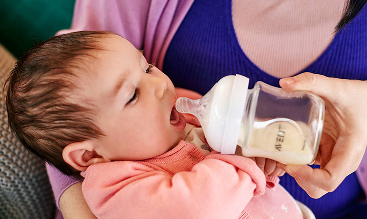 Núm ti bình sữa dùng bao lâu thì thay?