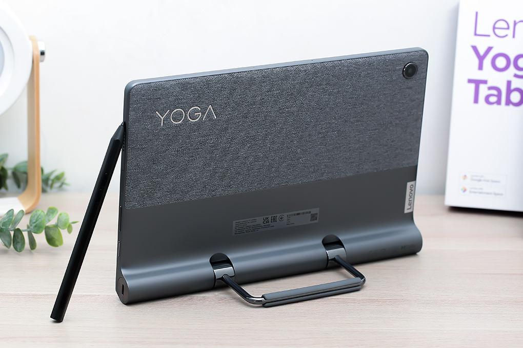 Lenovo Yoga Tab 11 review – Chiếc Tablet tầm trung với thiết kế chân đế độc đáo