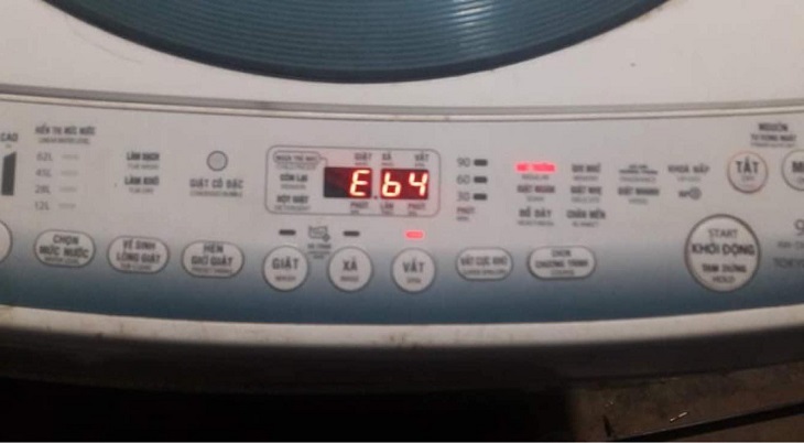 Lỗi EB4 và E64 trên máy giặt Toshiba là cùng một mã lỗi
