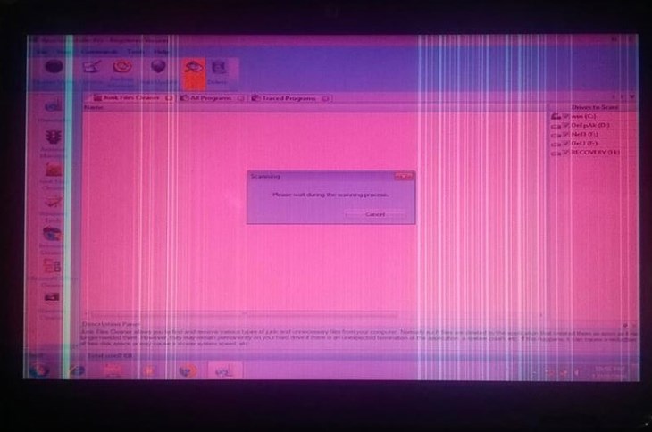 Màn hình PC bị ám hồng khi màu đỏ tăng
