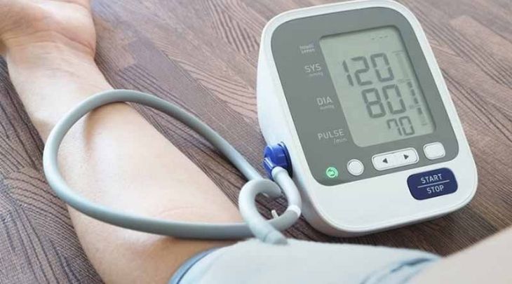 Sử dụng máy đo huyết áp điện tử sẽ cho kết quả chính xác nếu thao tác đúng