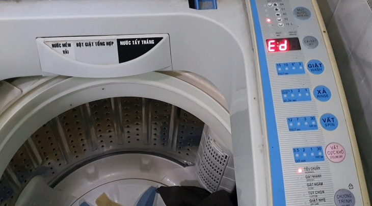 Hiển thị lỗi ED trên máy giặt Aqua Inverter model ASW D900HT