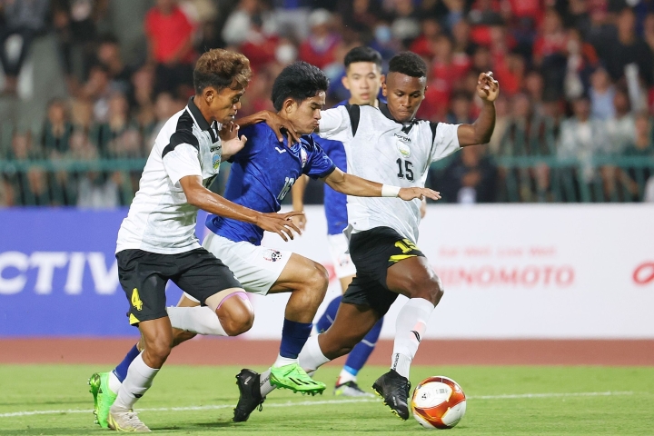 Thắng 'sốc' U22 Philippines, U22 Timor Leste tạo cơn "địa chấn" SEA Games 32