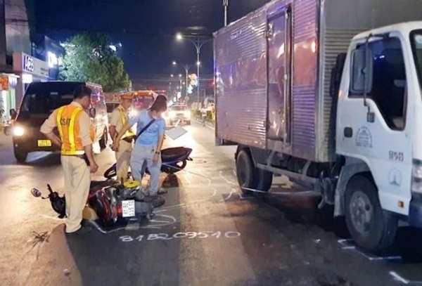 Tin nóng: 54 người thương vong do tai nạn giao thông trong 2 ngày đầu nghỉ lễ