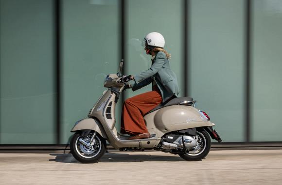 Bảng giá xe Vespa tháng 11/2023 mới nhất