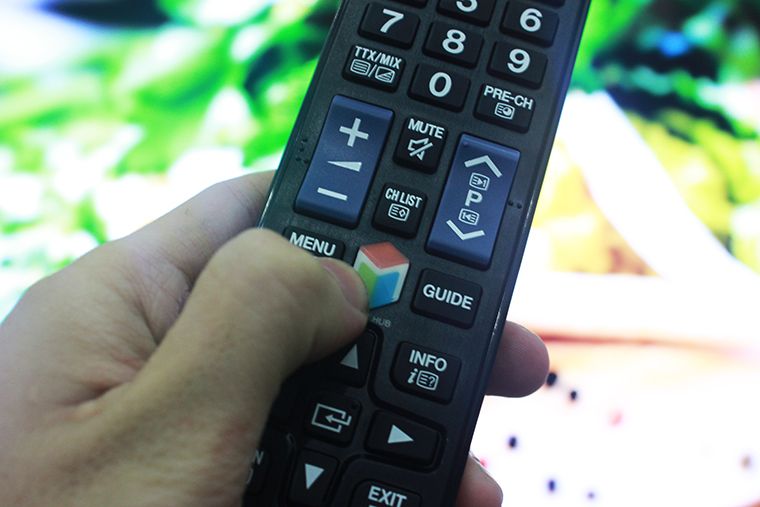 Cách sử dụng ứng dụng FPT Play trên Smart tivi Samsung 2015