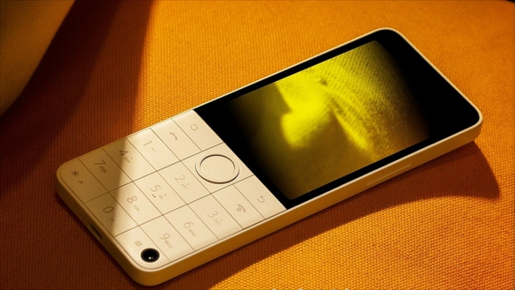 Xiaomi Qin F22 Pro sắp ra mắt: Điện thoại cục gạch với màn cảm ứng, tích hợp Android 12