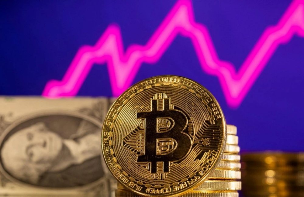 Giá Bitcoin quay đầu giảm mạnh sau cột mốc lịch sử